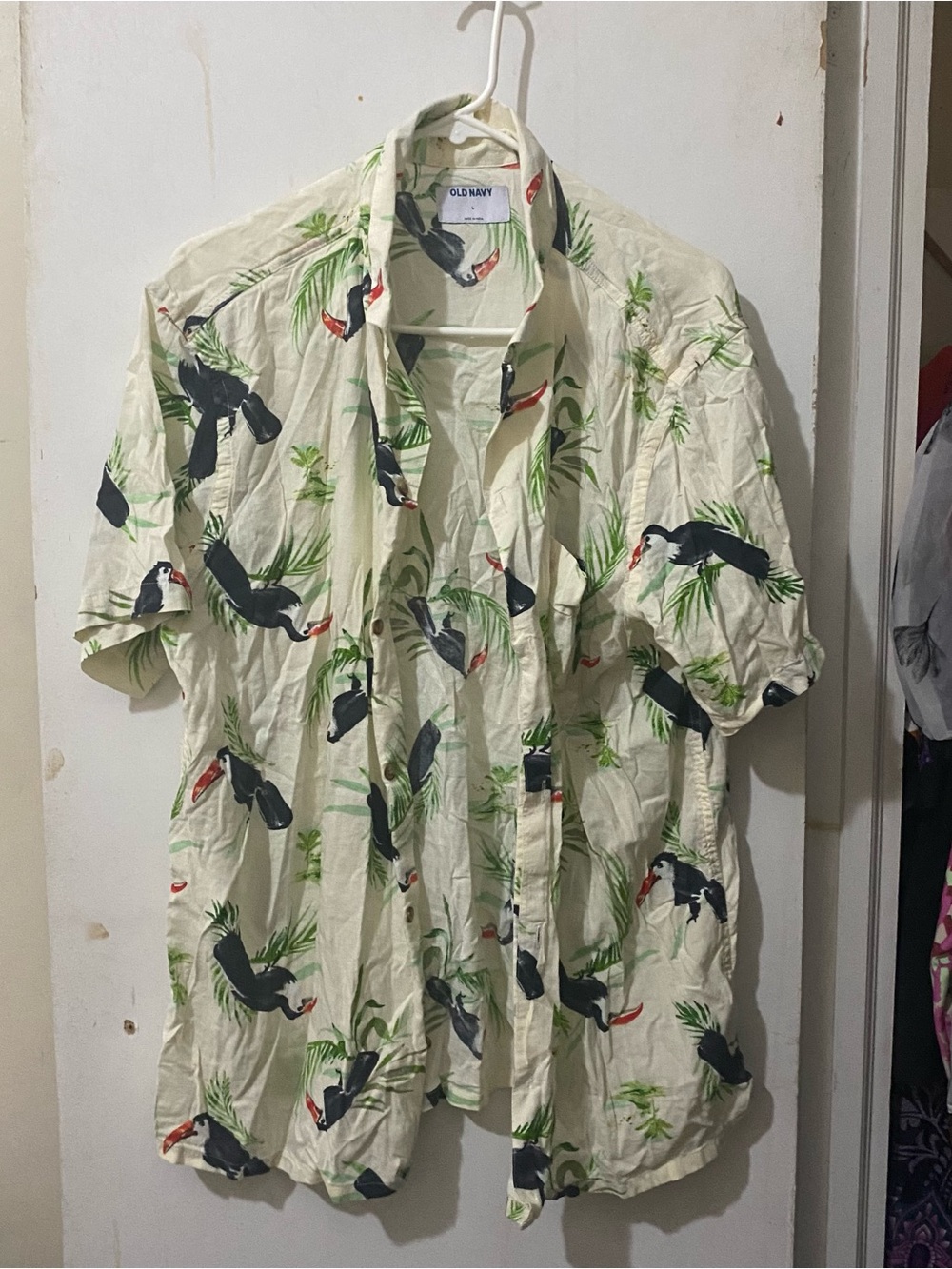 Old Navy Cream Short-Sleeve Toucan Print Button-Down Shirt